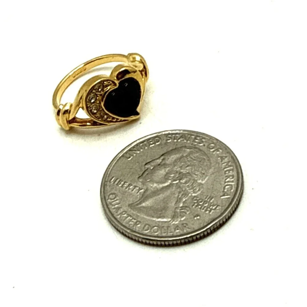 Vintage 1993 Avon Genuine Onyx Heart Ring Gold Tone Rhinestone Accent Sz 5